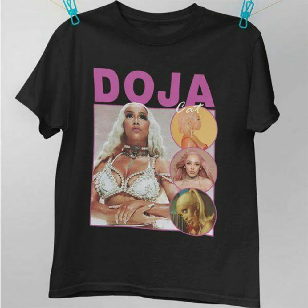 Camiseta Básica Doja Cat Singer - Preto