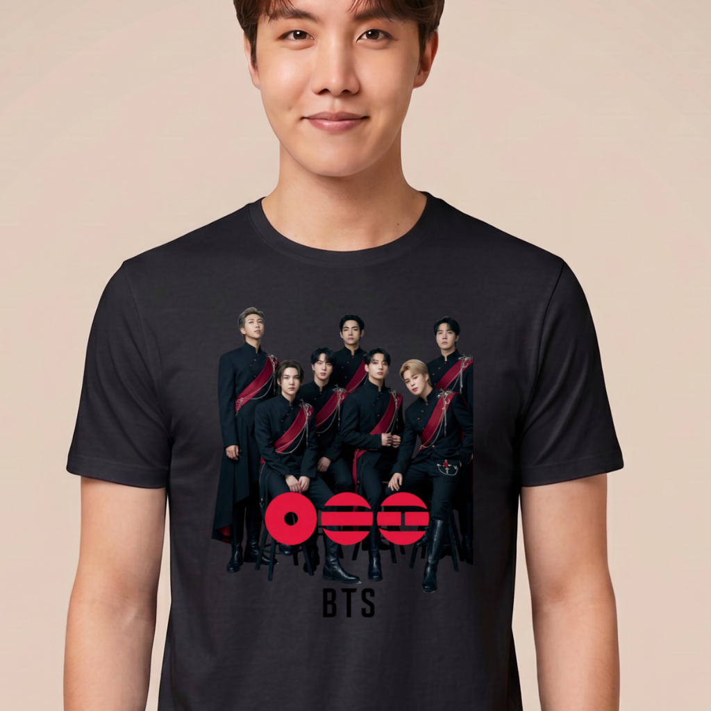 Camiseta BTS World Tour 2026 Uniforme - Preta (J-Hope)