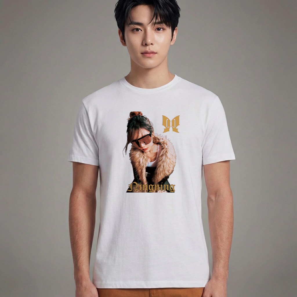 Camiseta Básica Aespa Ningning Butterfly - Branca