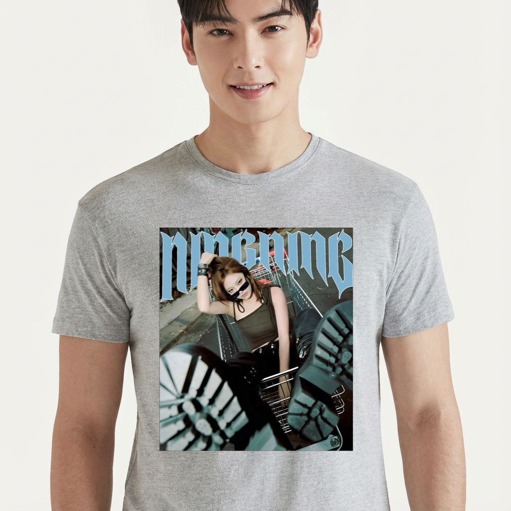 Camiseta Aespa Ningning cinza