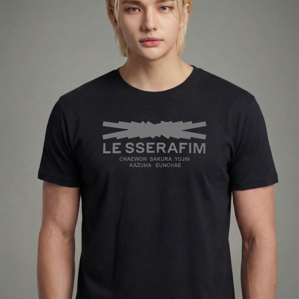 Camiseta Le Sserafim Logo preta
