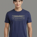 Camiseta Le Sserafim Logo azul