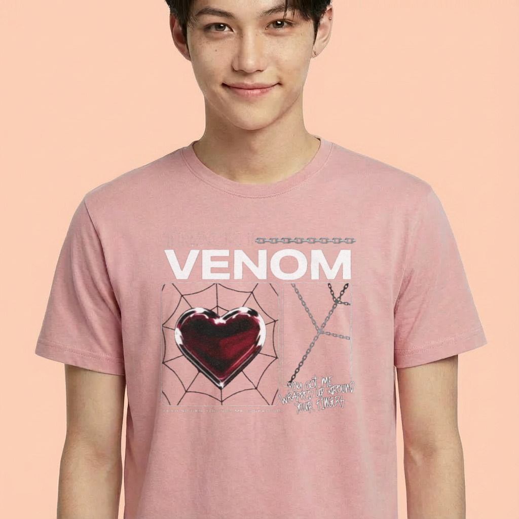 Camiseta Stray Kids You Got Me Locked Up rosa