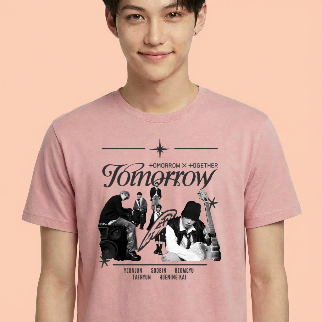 Camiseta TXT P&B Retro rosa