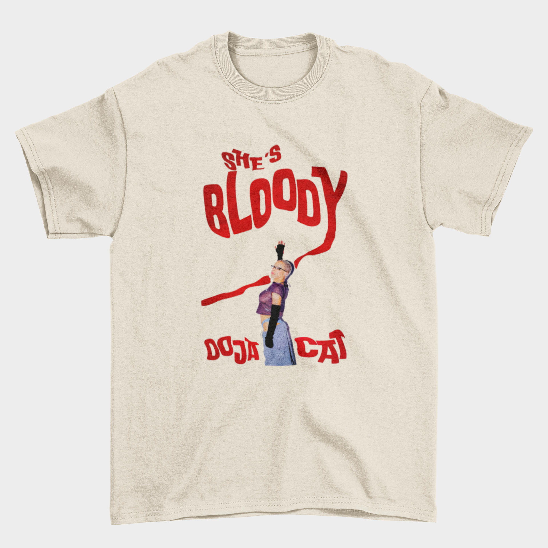 Camiseta Básica Doja Cat She's Bloody - Pérola